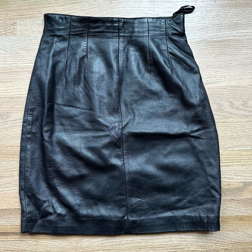 Leather skirt